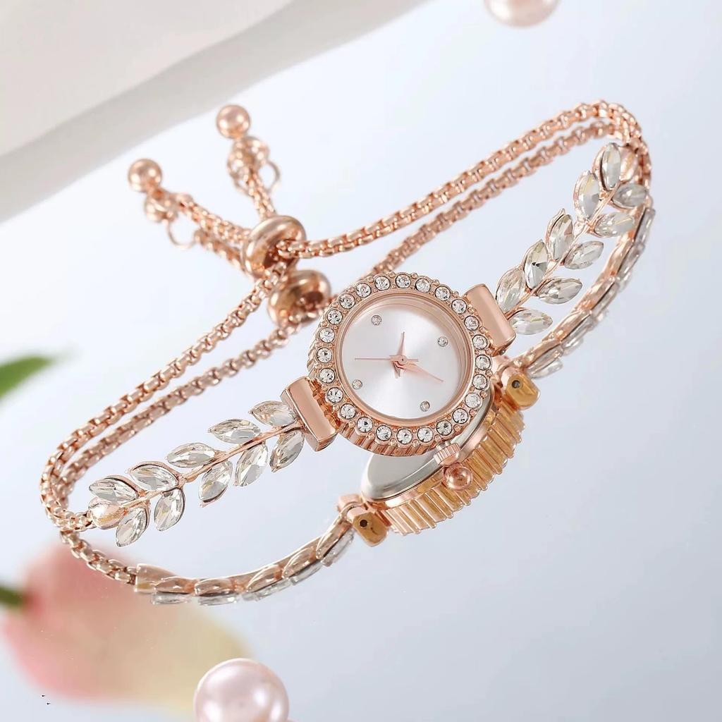 Vintage Elegant Baroque Rhinestone Quartz Women's Watch Sparkling Crystal Classic Design Perfect Accessory for Daily Wear