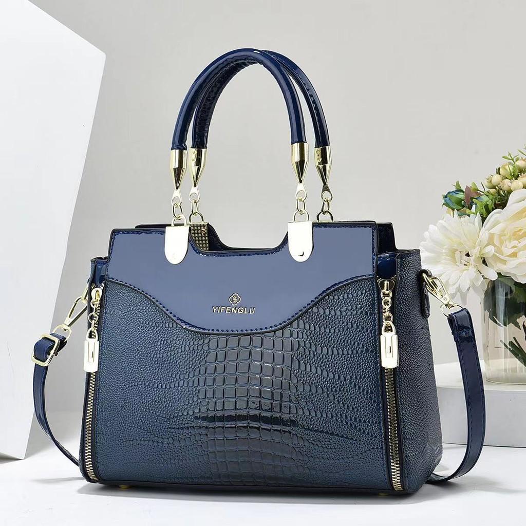 Stylish Pu Leather Crocodile Texture Handbag For Women Ideal For Commuting