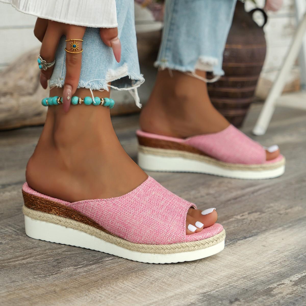 

Тапочки на танкетке 2025 новые многоцветные тапочки большого размера на толстой подошве повседневные пляжные с открытым носком 43 розовый