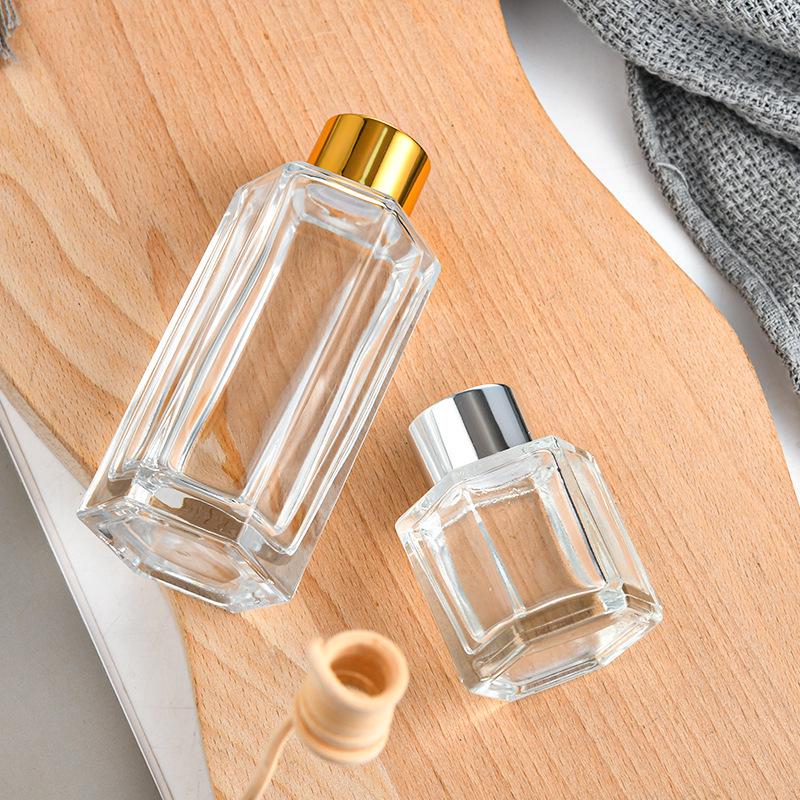Hexagonal Glass Aromatherapy Bottle - Transparent Flameless Essential Oil Diffuser with Rattan Fragrance Sticks.