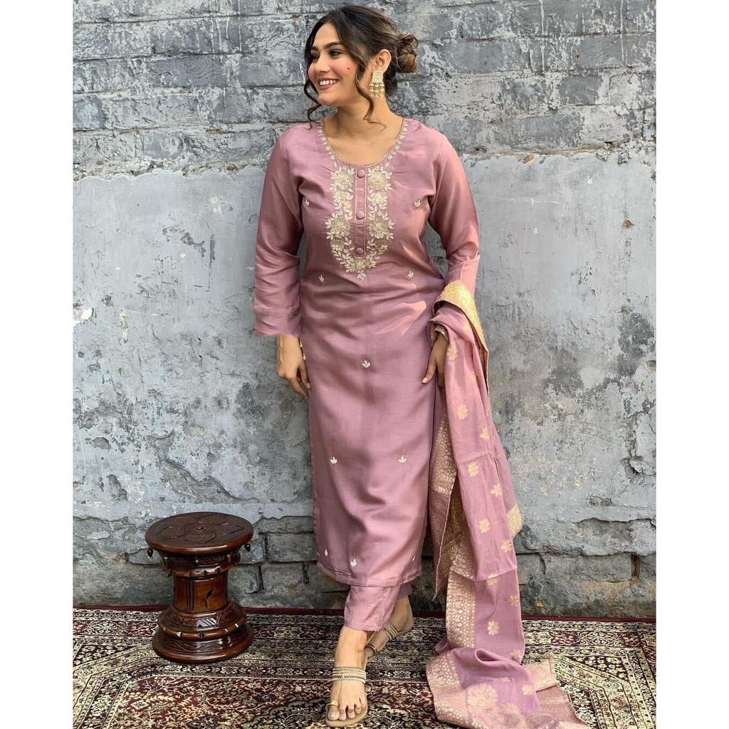 Viscose Chanderi Designer Kurti Pant Set Indian Bollywood Party Wear Kurta Set VGP-1399