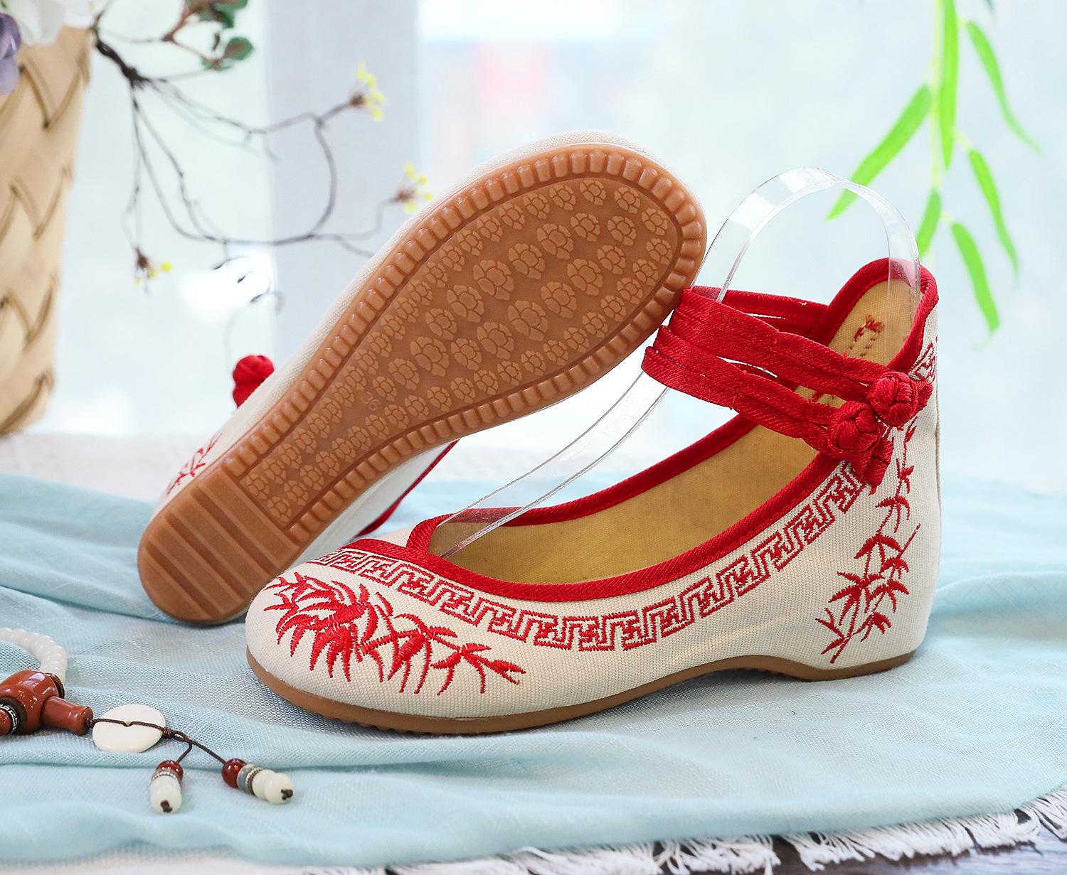 

Women s Blue & White Porcelain Embroidered Casual Shoes - Retro Double Knot for Spring & Autumn 35 красный