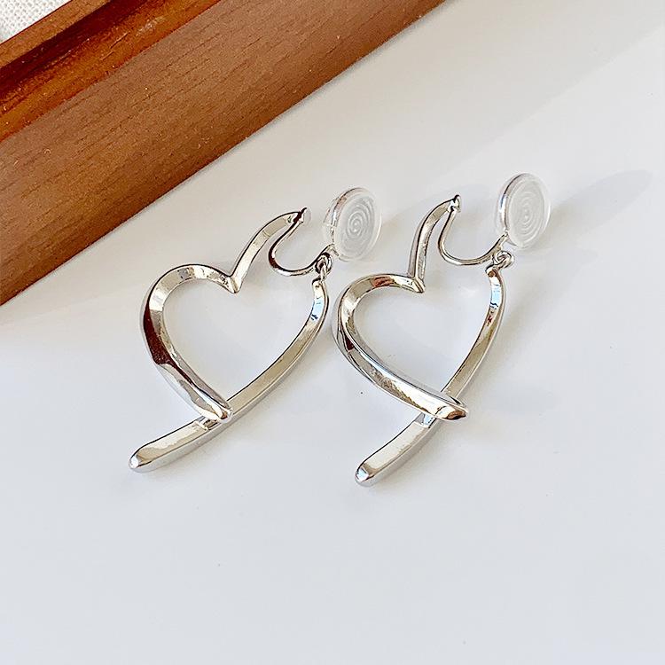 Elegante oorclip: Slank ontwerp voor ronde & vierkante gezichten, Hartvormig voor vrouwen zonder piercings