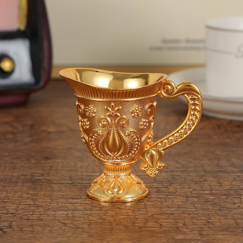 Golden handle cup, one cup Baijiu cup with handle, palace style, high-end restaurant wine cabinet decoration ornament