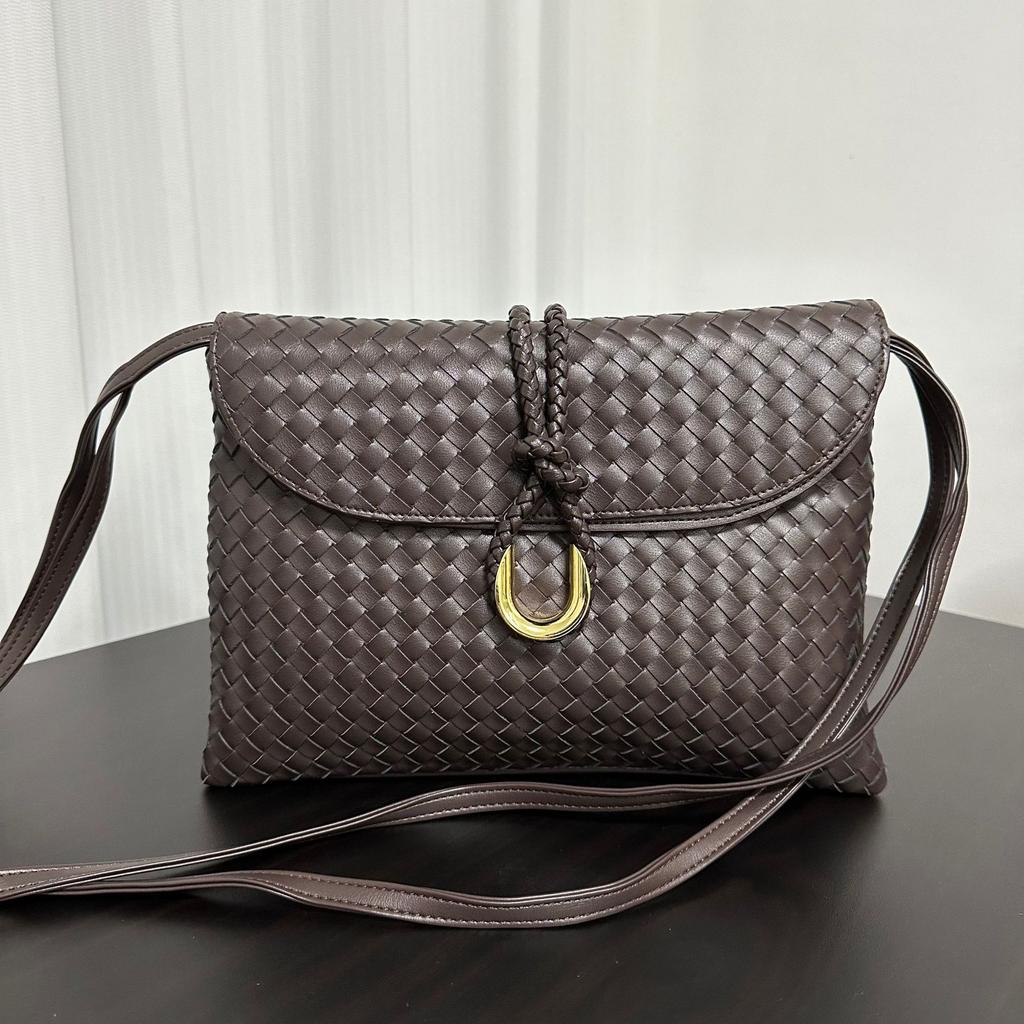 Borsa busta transfrontaliera in nuova pelle di mucca, borsa in vera pelle, pochette testurizzata Liberta borsa a tracolla messenger tessuta per pendolari