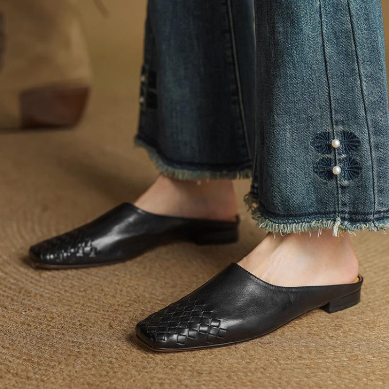 

Low-heeled slippers French retro bag head half drag summer new one-pedal lazy shoes women s versatile soft sole square head 40 чорний