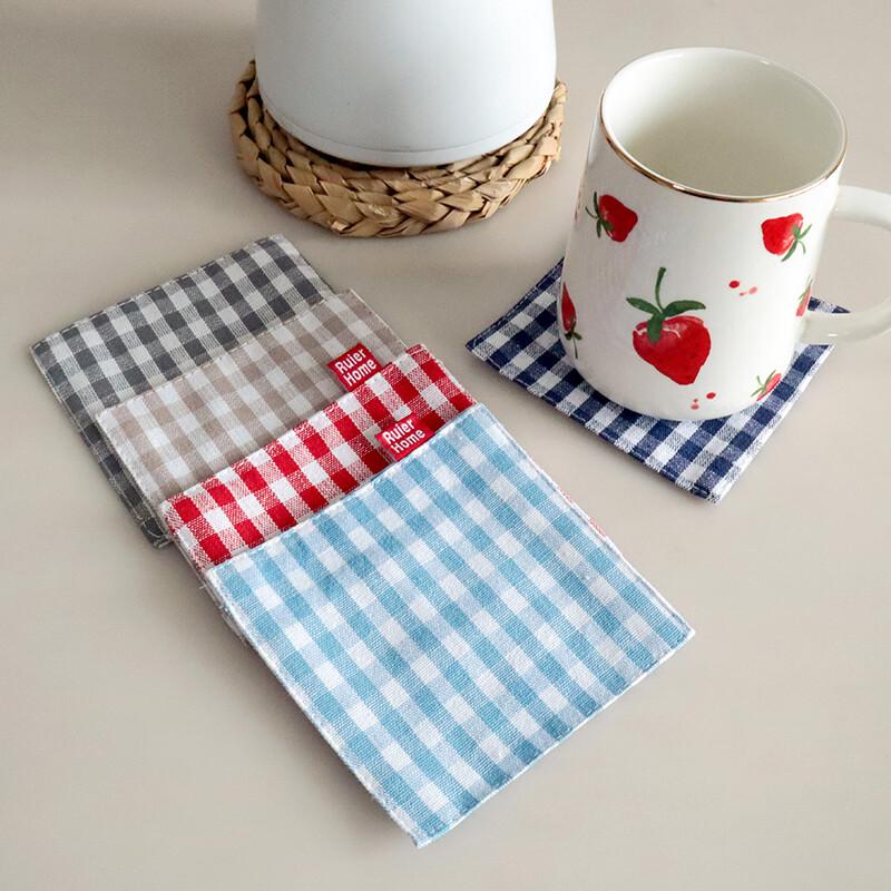 

Japanese Minimalist Plaid Cotton Insulated Coaster and Anti-Scald Mat червоний