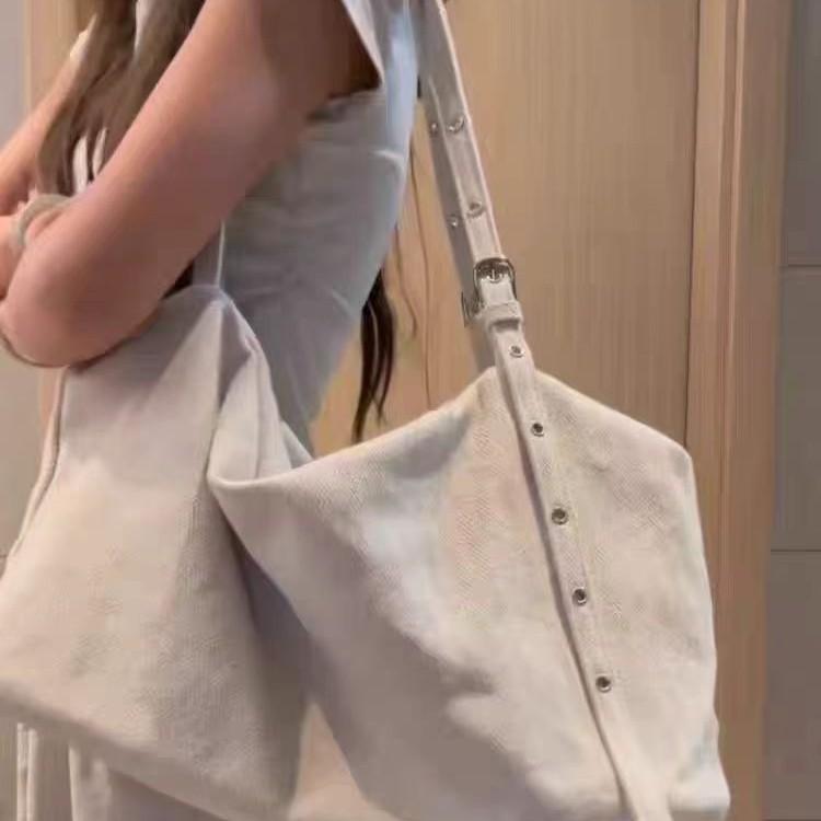 Personalized new large-capacity denim summer lazy casual versatile shoulder underarm handbag