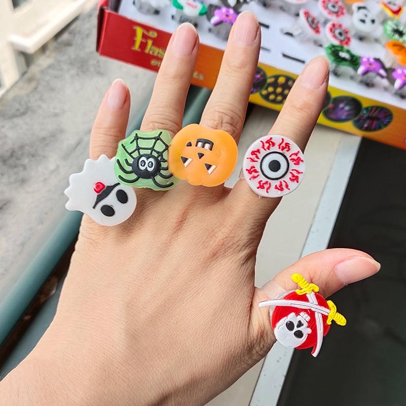 Halloween Light-Up Rings - Pumpkin, Skull, and Bat Designs for Parties