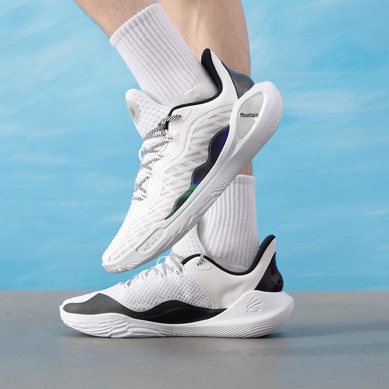 

Баскетбольные кроссовки Under Armour Curry 11 с амортизацией WIND EU 45.5