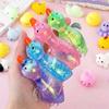 (HefengCL)Glitter Eend TPR Squishy Speelgoed, Zacht Stressverlichtend Knijpspeelgoed, Willekeurige Kleur, Ideaal Feestartikel Klaslokaal Beloningen