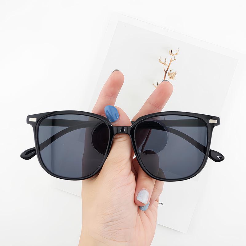 Hot Selling Retro Women s Sunglasses - New Style Fashion Trend