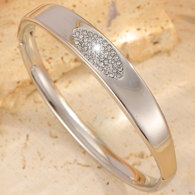 European and American Ing Light Luxury Women's Light Luxury Versatile Elegant Color Open Bracelet Bracelet