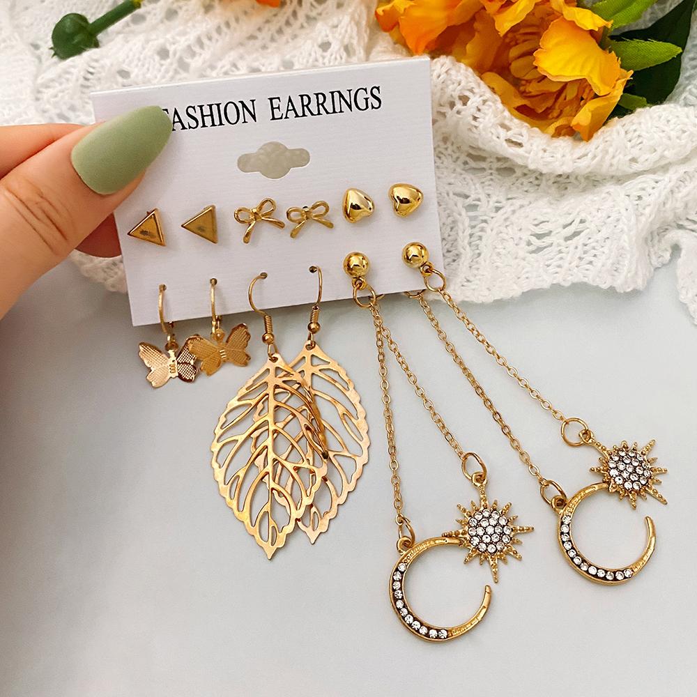 

Женские серьги-кольца, серьги-гвоздики, комплект ювелирных изделий