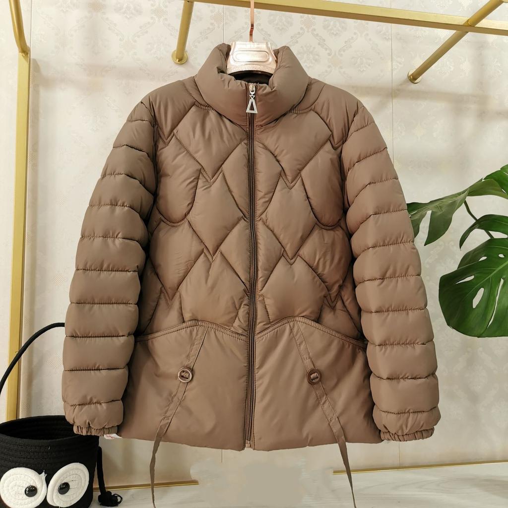 Damen Herbst- und Winter Daunen Baumwolle Gepolsterte Kleidung Übergröße Mutterbekleidung Maillard Gepolsterte Kleidung