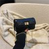 Women's simple and atmospheric commuter lock solid color chain bag women's spring summer new shoulder messenger bag tide