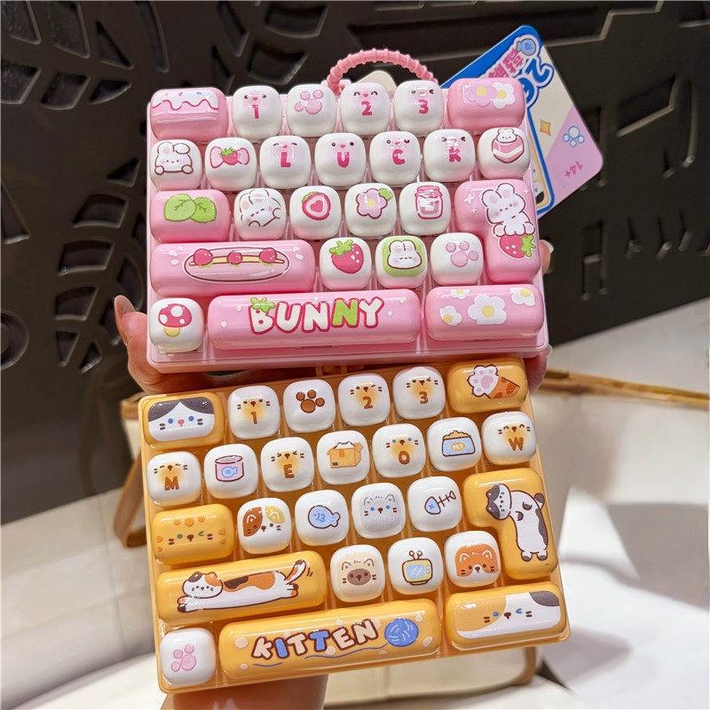 New Arrival 26 Key Cute Stress Relief Keyboard Creative Mechanical Fidget Tool for All Occasion Relaxation Use