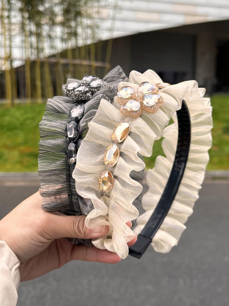 Rüschen-Strass-Stirnband, Leichter Luxus, Vollbesetztes gefaltetes breitkrempiges Stirnband, Hochwertiges Retro-Haaraccessoire