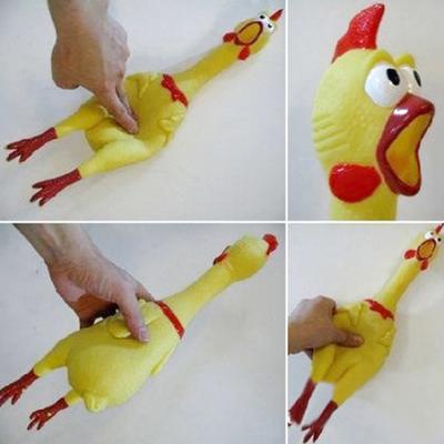 Regalo Squeak Squeaker di scarico della pressione del giocattolo di pollo di gomma urlante giallo da 17 cm