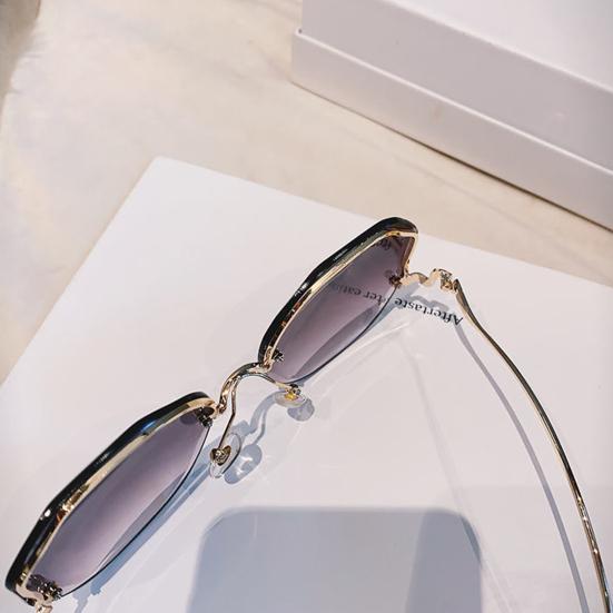 Sunglasses for Women Men Retro Octagon Metal Frame Gradient Glasses UV400 Lens Vintage Polygon Shades for Outdoor Activities