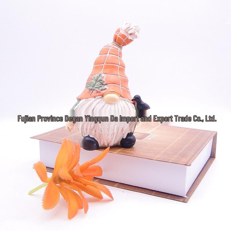 European-American Harvest Festival Resin Scarecrow & Gnome Ornaments for Thanksgiving