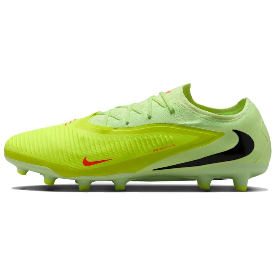 Nike Phantom 6 Mākslīgā seguma, Zāles