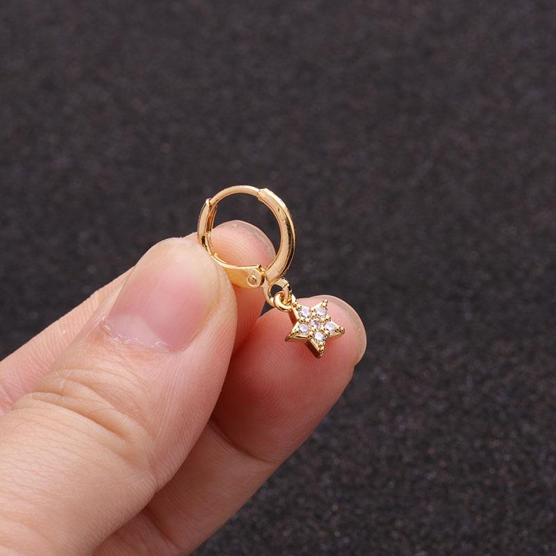 1Pc Simple Sunflower Pendant Cubic Zirconia Ear Tragus Personality Stainless Steel Cartilage Earring Piercing Jewelr