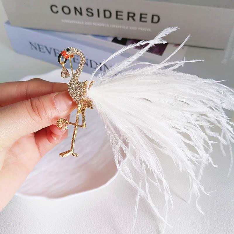 Chic Feather Flamingo Badge 1Pcs Brooch for Women Girls Animal Pin Accessory for Bag Hat Clothes Decoration