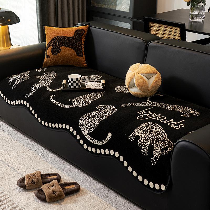 

Special-shaped light luxury high-end straight-breasted leather sofa pad 2024 new four-season universal irregular non-slip seat cushion cover 90*70cm
