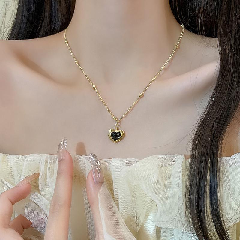 Hot-selling cherry pearl necklace women's ins style fashion high sense love collarbone chain new item pendant