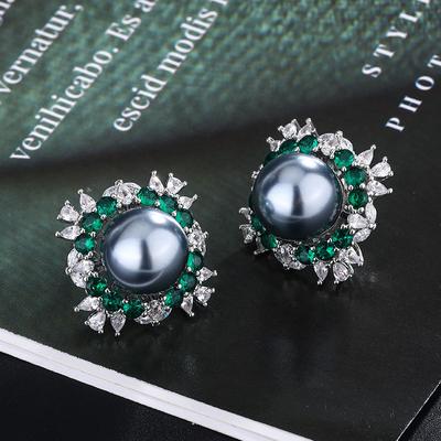 Collier de boucles d'oreilles à aiguilles en argent avec perle grise et perle platine de couleur vintage Emerald Jewelry Court