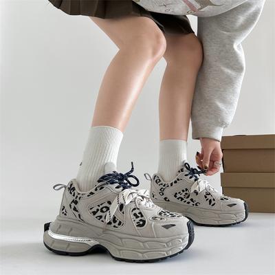 Retro Shows Small Feet and Increases Height Thick-soled Dad Shoes for Women's 2025 New Spring and Autumn Lightweight and Versatile Casual Sports Shoes