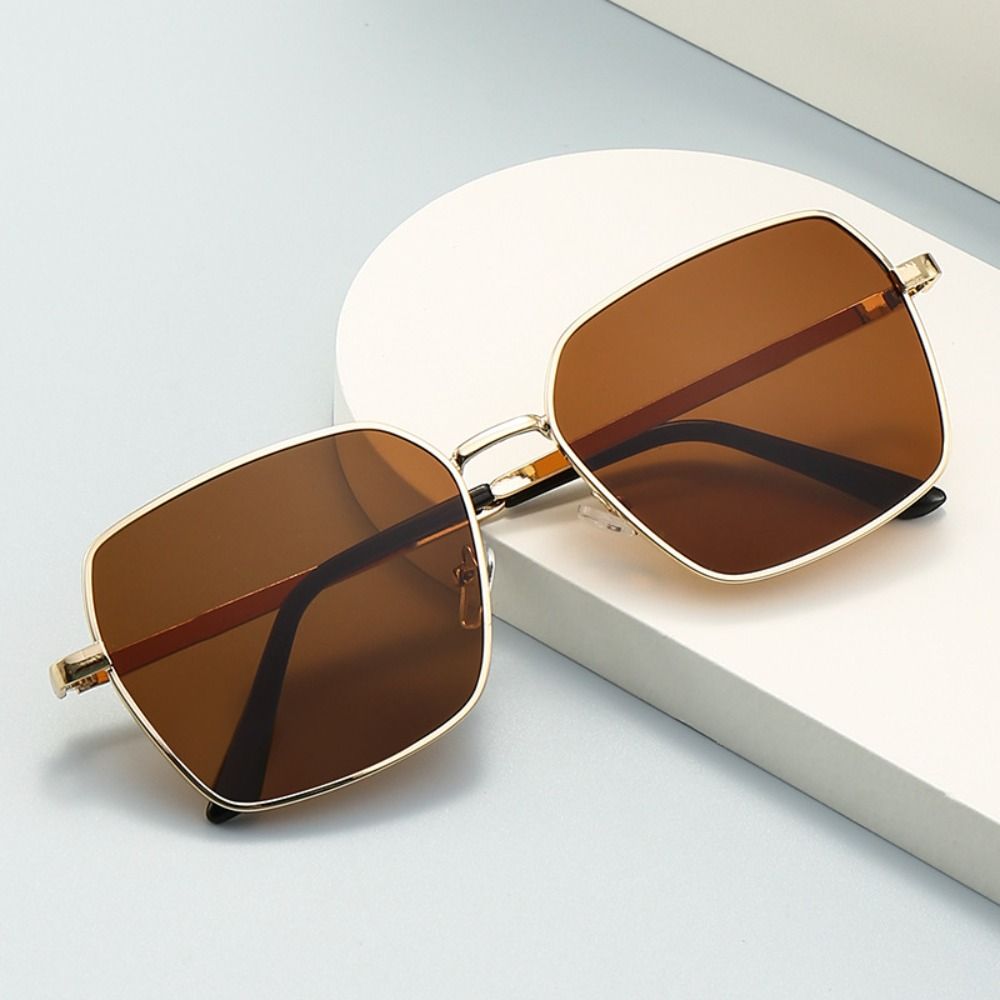 

Metal Frame Driving Sun Glasses UV380 Protection Eyewear Small Square Sunglasses for Women & Men