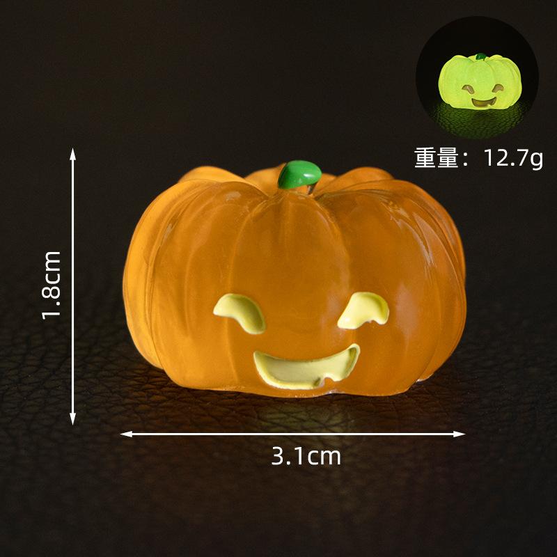 New Halloween luminous pumpkin lamp micro-landscape gardening landscaping accessories, creative car luminous ornaments