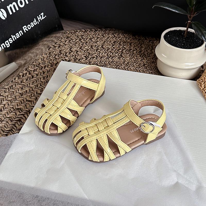 Korean Style Girls' Soft Sole Roman Sandals - Summer 2026 Woven Headband Design for Little Beach Lovers