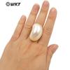 WKT-MPR019 Fashion and Lovely Gold Electroplated Pearl While Dignity Shell Ring for Gift Good-looking Women White Oval MOP Ring