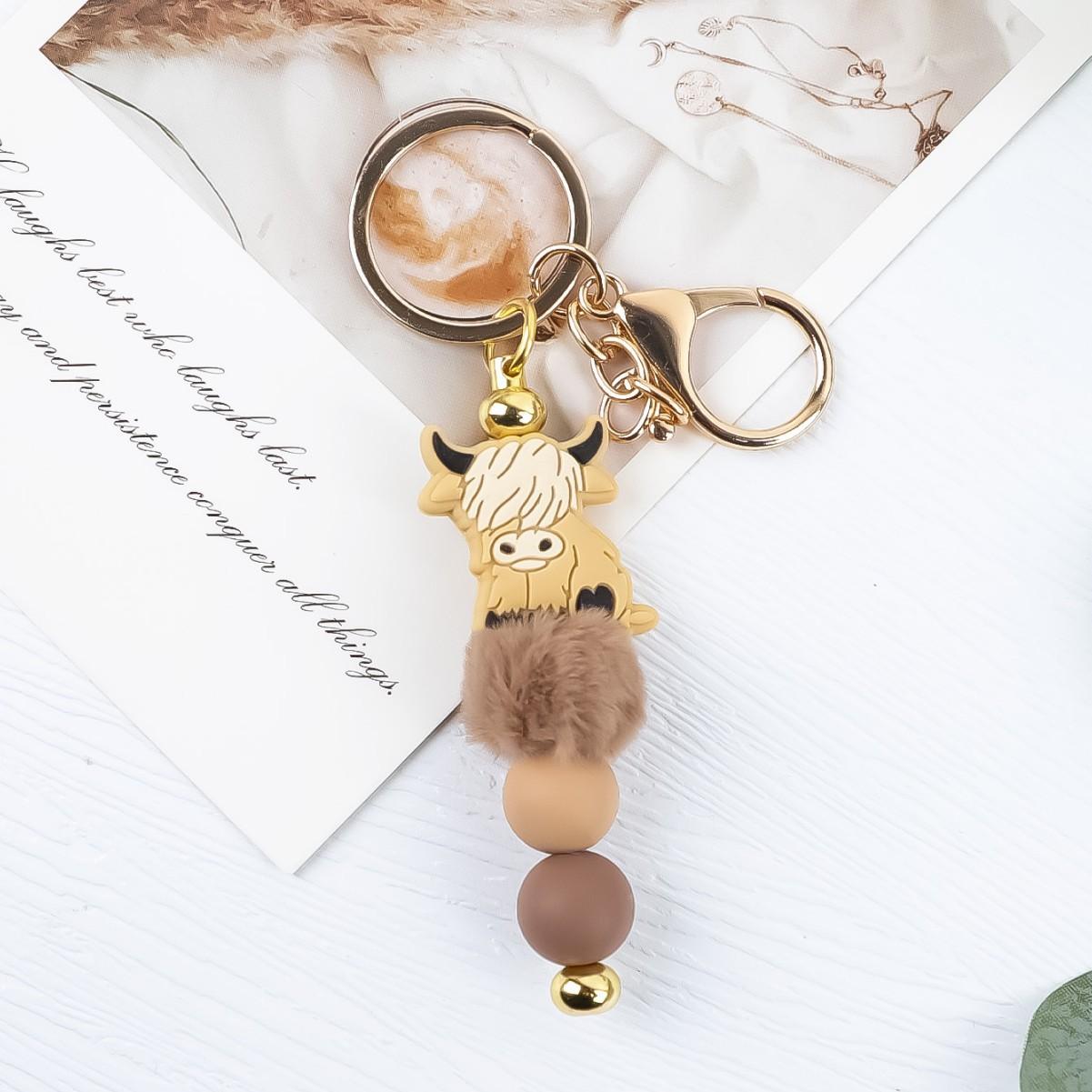 Cute Cap Highland Cow Pom Pom Beaded Keychain Cartoon Farm Animal Bag Charm Key Ring Women Car Key Holder Pendant Gift