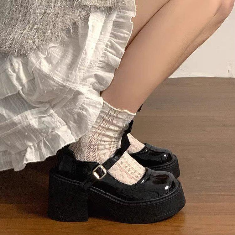 Dámské kožené boty Mary Jane s robustním podpatkem: Jaro 2025 Retro Kulatá špička se silnou podrážkou a zvýšením výšky.