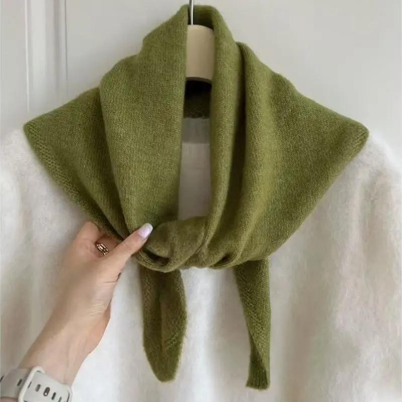 1 Korean Style Wool Knitted Triangular Scarf for Women's Headscarf. Knitted Scarf with Multiple Functions for Warmth, Fashion