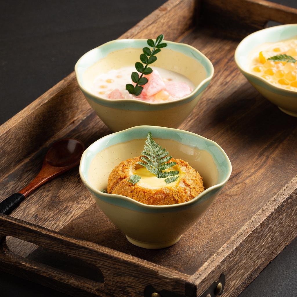 Japanese Petal Ceramic Bowl Sugar Water Bowl Restaurant Dessert Bowl Household Breakfast Bowl Specialty Snack Bowl Dipping Sauce Bowl