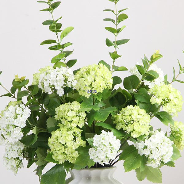 Künstlicher Hortensienstrauß zur Dekoration für Wohnzimmer, Esstisch oder TV-Schrank
