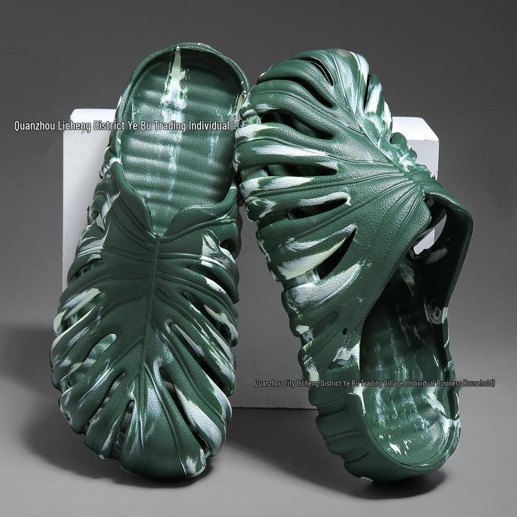 Men's Summer Lightweight Breathable Closed-Toe Monstera Leaf Sandals