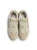 Mlb Chunky Liner Embossed Monogram Ny (Beige)