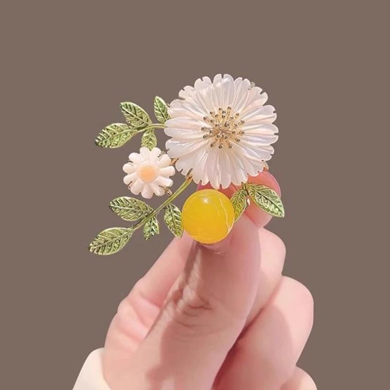 Yutsai Elegant Resin Bead Daisy Flower Brooch Alloy Advanced Women Jewelry Accessories Gifts PD2313