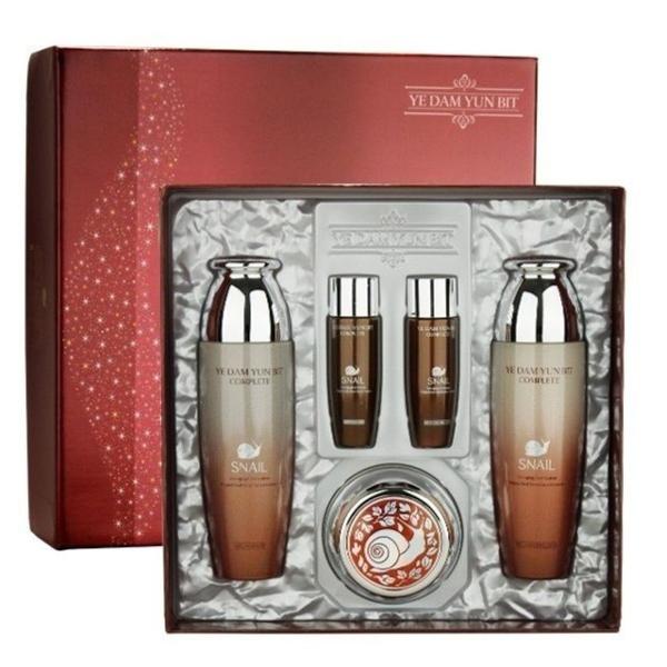 

Snail Complete Classy Recover Women s Skincare Set of 5 [WFGNGY1_250919] Main product
