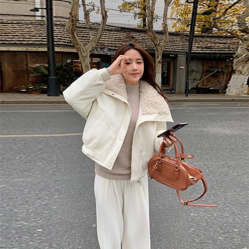 

Осень Зима Утолщенная Теплая Парка Женская Повседневная Однотонная Большой Карман Свободная Короткая Куртка Верхняя Одежда M белый