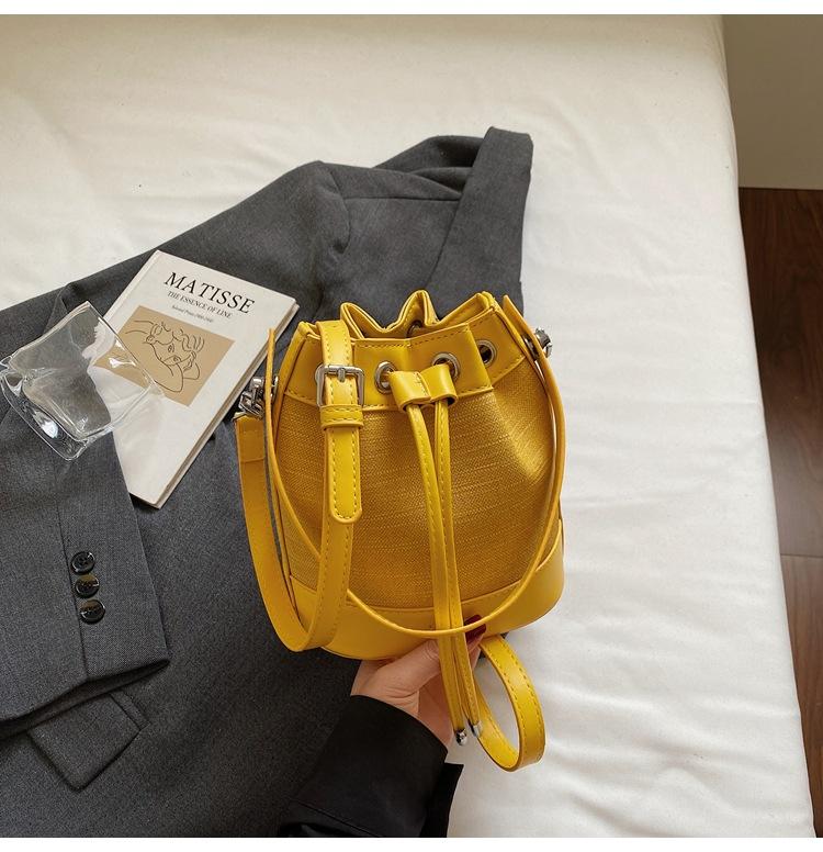 Small bag women's 2025 new versatile casual shoulder messenger bag Korean version ins fashion bucket bag