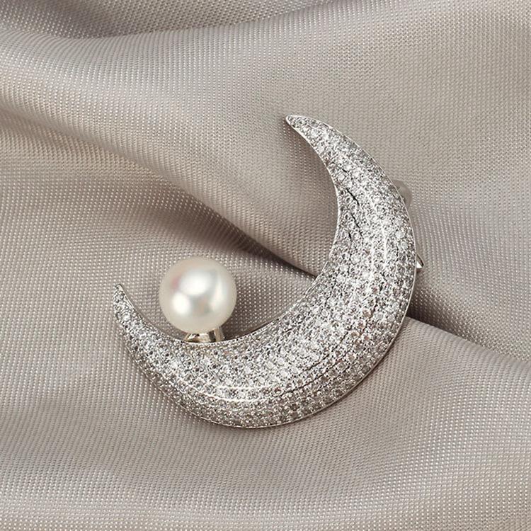 SKEDS Full Crystal Luxury Moon Pearl Badges Brooch Jewelry For Women Korean Style Fashion Elegant Party Corsage Lady Pins Gift