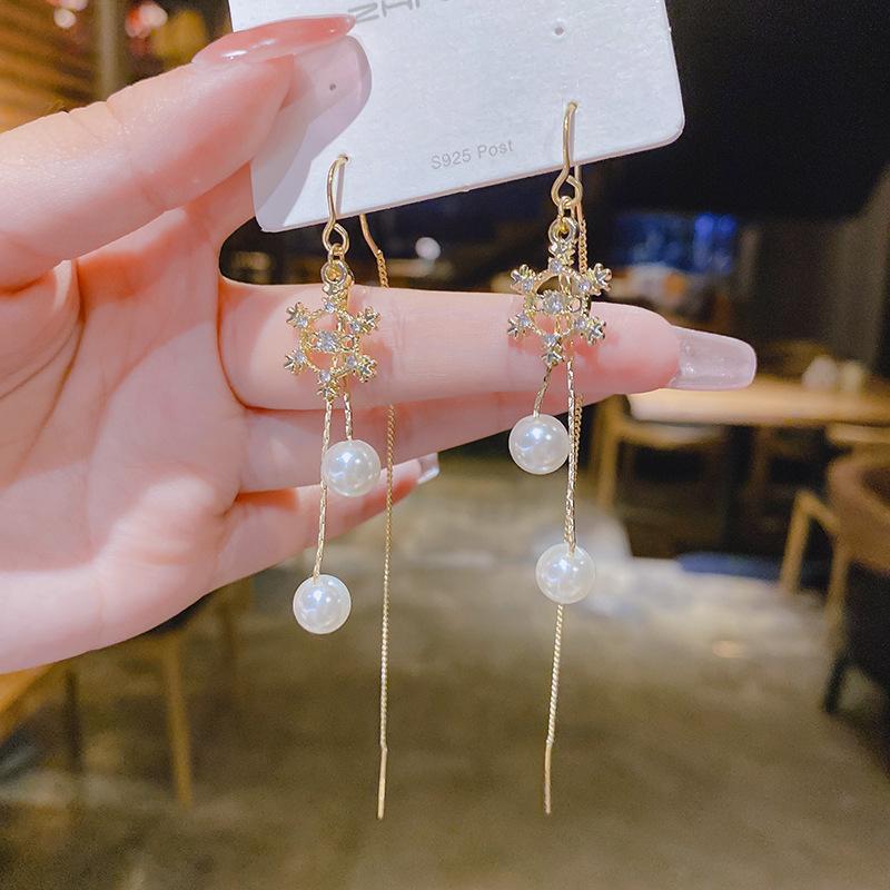 Simple Temperament Light Luxury Anti-lost Earrings Women's Fashion High Sense Tassel Versatile Super Fairy Personalized Earrings