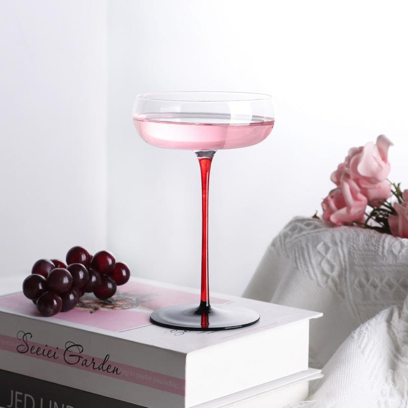 2/1Pcs 220ml Crystal Red Black Cocktail Glass Champagne Goblet Creative Personality Martini Wine Glasses Wedding Cup Party Gifts